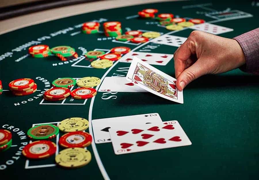 4 câu hỏi đơn giản giúp bạn hiểu về Poker