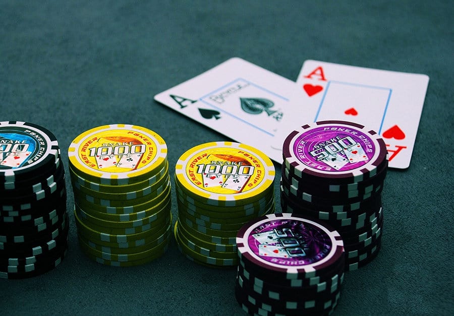 4 cau hoi don gian giup ban hieu ve poker - hinh 2