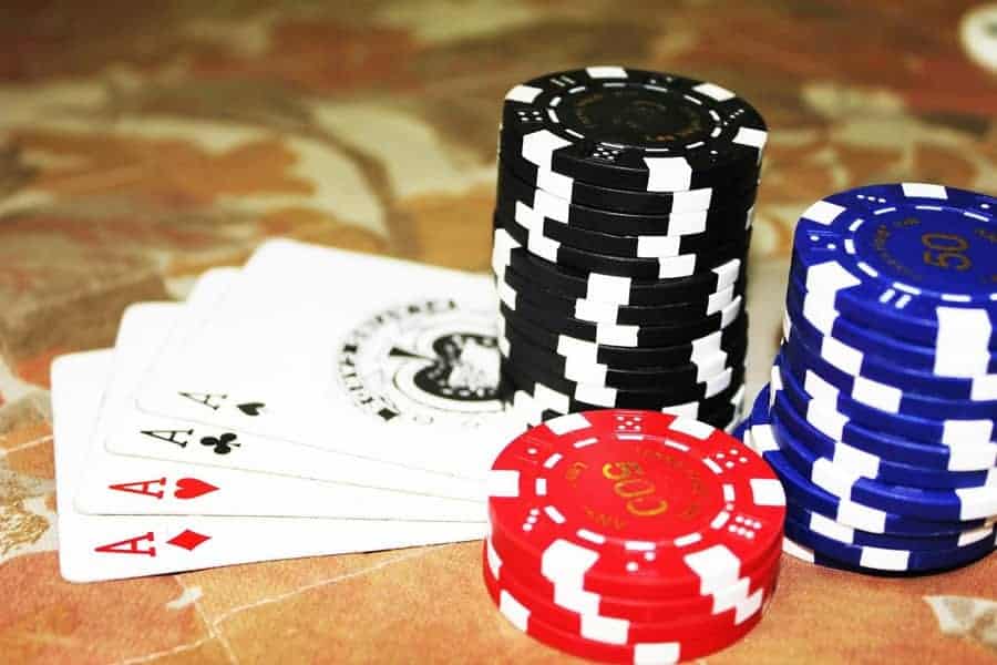 Bỏ ra 5 phút để học cách chơi bài cào 3 lá Baccarat đúng chuẩn