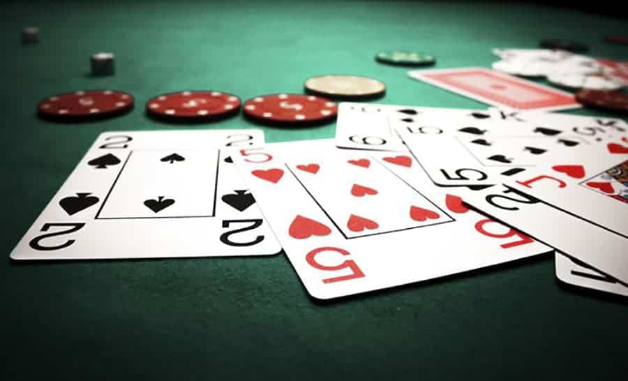 Tuyệt chiêu chơi game Baccarat hiệu quả với chiến thuật Alembert