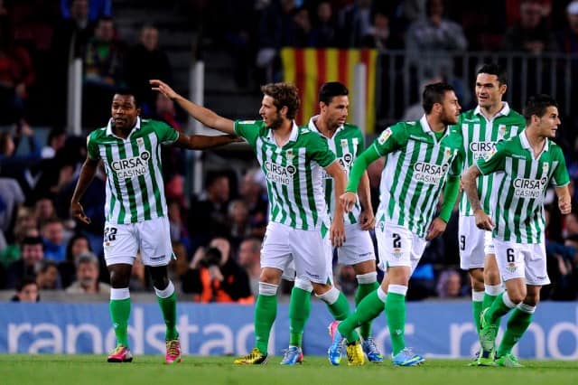 Soi kèo bóng đá trận Real Betis vs Granada, 16/06/2020 – Giải VĐQG Tây Ban Nha