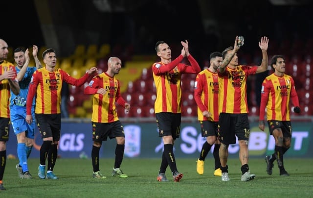 Soi kèo nhà cái bóng đá trận Benevento vs Bologna