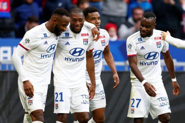 Soi kèo bóng đá trận Olympique Lyonnais vs Reims, 29/11/2020 – VĐQG Pháp