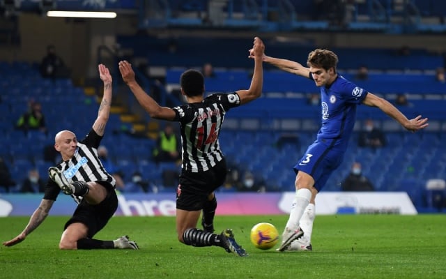 Soi kèo nhà cái bóng đá trận Newcastle vs Aston Villa