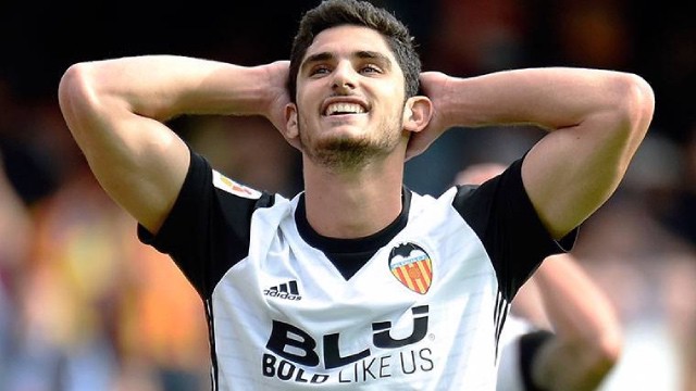 Soi kèo nhà cái bóng đá trận Valencia vs Alaves