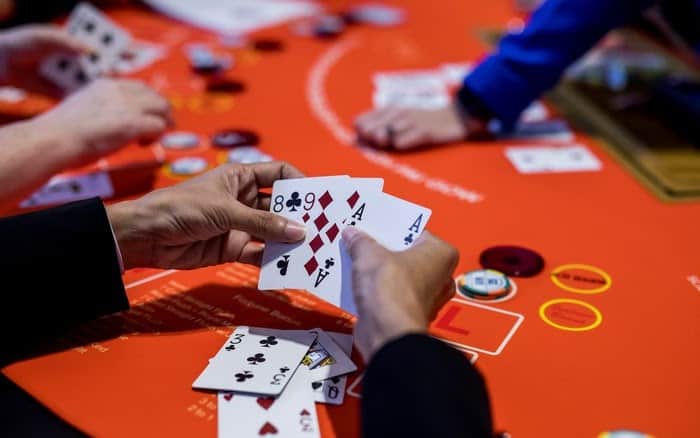 Những điều không nên có khi vào chơi bài Baccarat ăn tiền thật